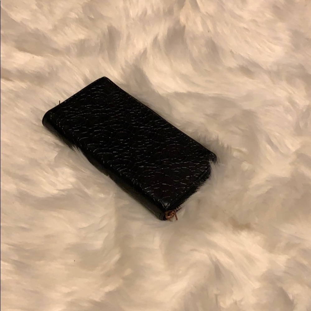 Black flower wallet